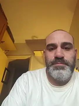 pelarrico12 online show from August 7, 2026, 8:55 pm