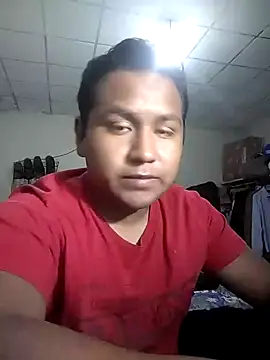 Snapshot of R1ch_Daddy chatting on January 4, 2025, 10:24 pm R1ch Daddy online show from January 4, 2025, 10:24 pm