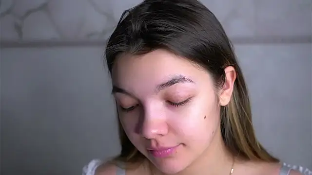 VeronaAppleberry online show from February 16, 2026, 1:46 am