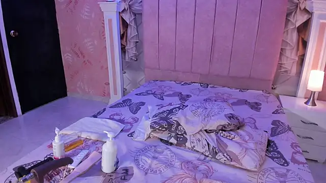 Snapshot of sheyla_sweet18 chatting on January 12, 2025, 3:07 am sheyla sweet18 online show from January 12, 2025, 3:07 am