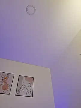 Snapshot of VictoriaEvaans_ chatting on January 8, 2025, 1:21 am VictoriaEvaans online show from January 8, 2025, 1:21 am