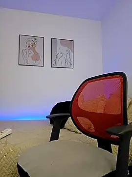 Snapshot of VictoriaEvaans_ chatting on March 1, 2025, 10:10 pm VictoriaEvaans online show from March 1, 2025, 10:10 pm