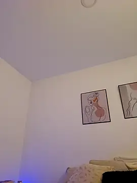 Snapshot of VictoriaEvaans_ chatting on September 13, 2025, 10:09 pm VictoriaEvaans online show from September 13, 2025, 10:09 pm