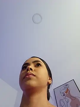 Snapshot of VictoriaEvaans_ chatting on September 24, 2025, 10:35 pm VictoriaEvaans online show from September 24, 2025, 10:35 pm