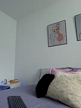 Snapshot of VictoriaEvaans_ chatting on September 28, 2025, 6:13 pm VictoriaEvaans online show from September 28, 2025, 6:13 pm