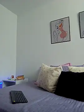 Snapshot of VictoriaEvaans_ chatting on October 5, 2025, 4:49 pm VictoriaEvaans online show from October 5, 2025, 4:49 pm