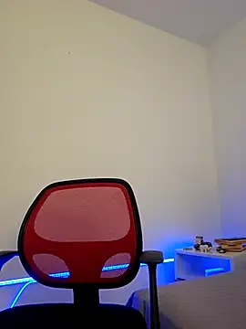 Snapshot of VictoriaEvaans_ chatting on October 28, 2025, 9:39 pm VictoriaEvaans online show from October 28, 2025, 9:39 pm