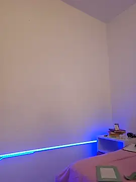 Snapshot of VictoriaEvaans_ chatting on November 17, 2025, 9:53 pm VictoriaEvaans online show from November 17, 2025, 9:53 pm