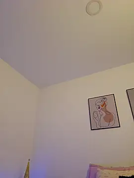 Snapshot of VictoriaEvaans_ chatting on November 22, 2025, 10:42 pm VictoriaEvaans online show from November 22, 2025, 10:42 pm