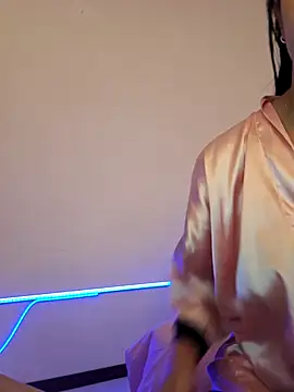 Snapshot of VictoriaEvaans_ chatting on November 25, 2025, 10:43 pm VictoriaEvaans online show from November 25, 2025, 10:43 pm