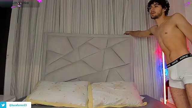 Luca ferrer  online show from March 3, 2026, 3:23 am