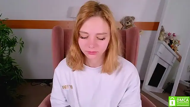 MirraBellanta online show from October 25, 2025, 8:58 pm