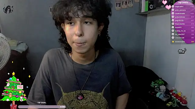 Snapshot of kairozz chatting on December 12, 2024, 6:10 pm kairozz online show from December 12, 2024, 6:10 pm