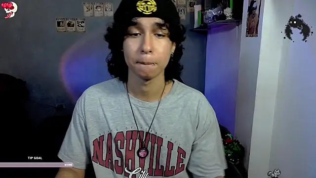 Snapshot of kairozz chatting on January 13, 2025, 8:04 pm kairozz online show from January 13, 2025, 8:04 pm