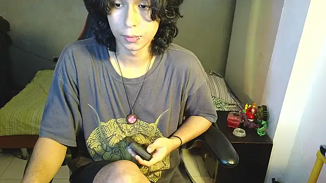 Snapshot of kairozz chatting on February 27, 2025, 7:37 pm kairozz online show from February 27, 2025, 7:37 pm