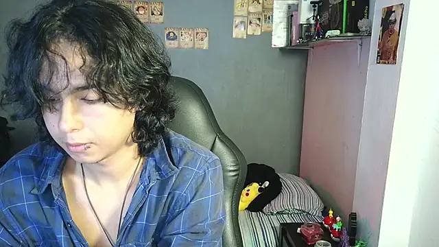 Snapshot of kairozz chatting on March 2, 2025, 7:45 pm kairozz online show from March 2, 2025, 7:45 pm