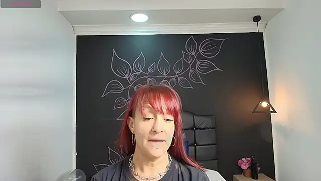 NatashaMason  online show from November 3, 2025, 11:55 am