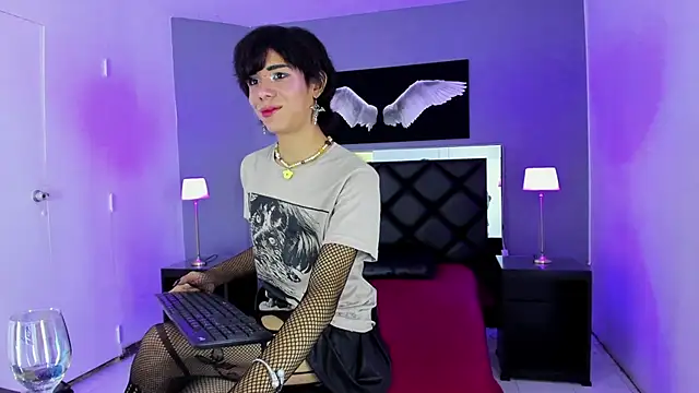 Snapshot of pixy_20 chatting on December 27, 2024, 11:10 pm pixy 20 online show from December 27, 2024, 11:10 pm