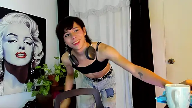 Snapshot of pixy_20 chatting on December 31, 2024, 12:57 pm pixy 20 online show from December 31, 2024, 12:57 pm