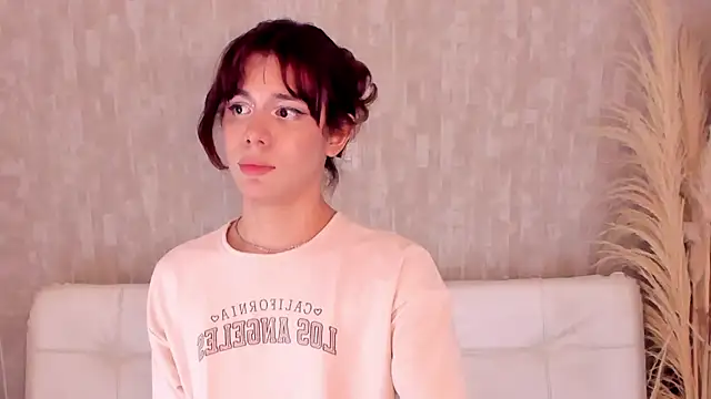 Snapshot of pixy_20 chatting on September 10, 2025, 2:39 pm pixy 20 online show from September 10, 2025, 2:39 pm