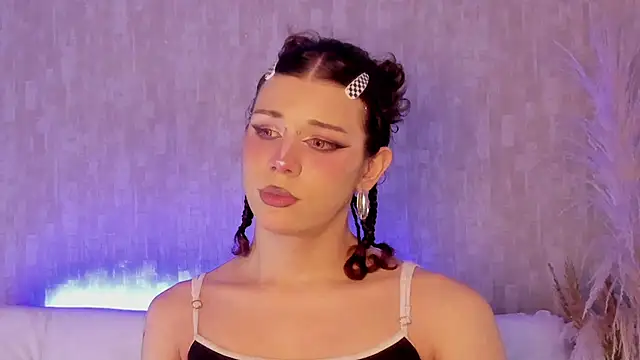 Snapshot of pixy_20 chatting on November 15, 2025, 3:37 am pixy 20 online show from November 15, 2025, 3:37 am