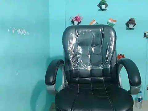 Yashi online show from March 22, 2025, 2:03 pm