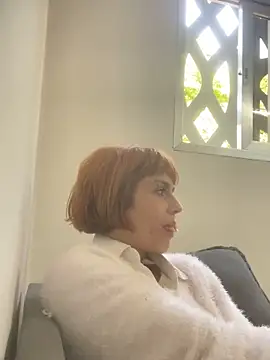 Snapshot of spacegirlll chatting on September 27, 2025, 4:34 pm spacegirlll online show from September 27, 2025, 4:34 pm