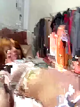 spacegirlll online show from December 14, 2025, 11:26 am