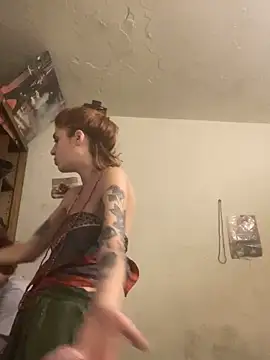 spacegirlll online show from April 10, 2026, 4:50 am