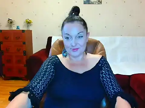 Alice3694 online show from September 21, 2025, 4:14 am