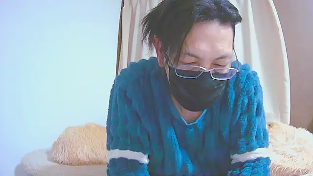 Snapshot of Hideen-real-face chatting on February 23, 2025, 11:55 am Hideen-real-face online show from February 23, 2025, 11:55 am