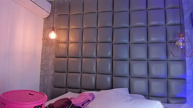 Snapshot of mile_uribe chatting on September 27, 2025, 3:11 am mile uribe online show from September 27, 2025, 3:11 am