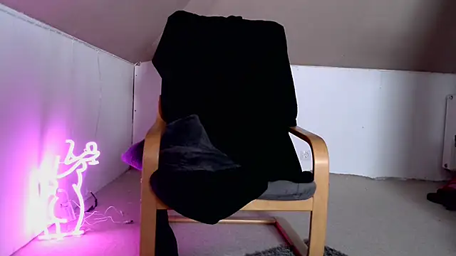 SonjaPrivat69  online show from March 6, 2025, 6:26 pm