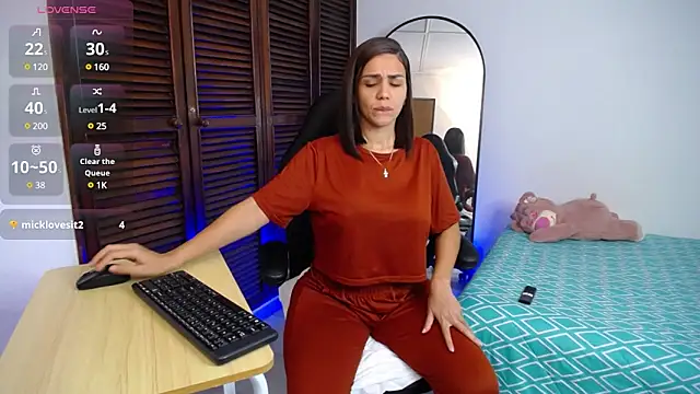 Snapshot of karoll_marquez chatting on February 1, 2025, 10:34 pm karoll marquez online show from February 1, 2025, 10:34 pm