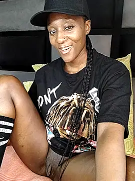 Lucy Blacksilk online show from March 17, 2025, 2:23 pm