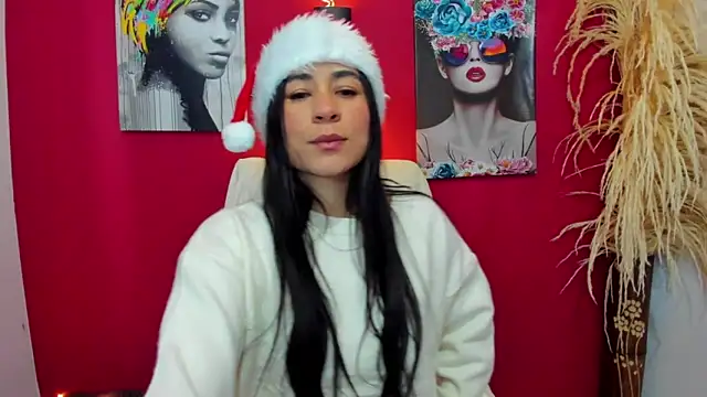 ChloeTurner  online show from December 24, 2024, 12:22 pm