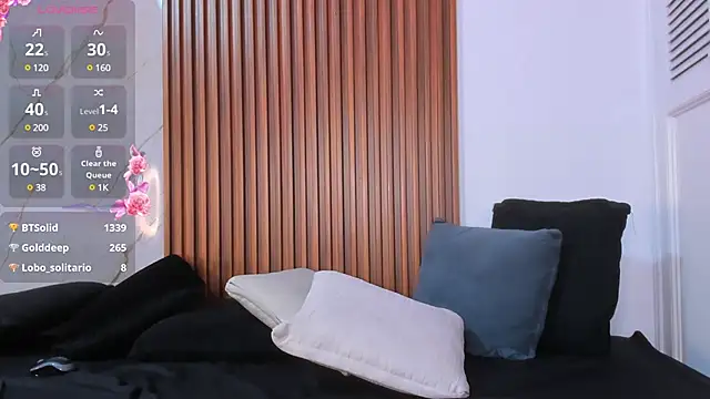 Snapshot of Aria_montgomeri chatting on March 15, 2025, 11:39 pm Aria montgomeri online show from March 15, 2025, 11:39 pm