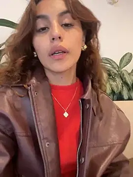 Snapshot of Katee_Jones chatting on November 30, 2025, 8:13 pm Katee Jones online show from November 30, 2025, 8:13 pm