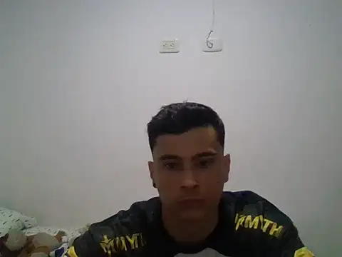 ema299999 online show from October 19, 2025, 3:40 am