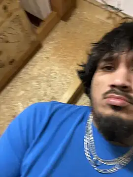 yomanfriend online show from December 6, 2024, 7:45 pm