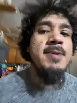 yomanfriend online show from December 18, 2024, 4:09 am