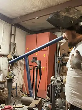 yomanfriend online show from December 19, 2024, 5:40 am