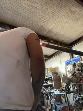 yomanfriend online show from December 21, 2024, 8:32 pm