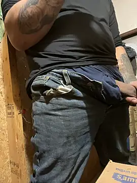 yomanfriend online show from January 3, 2025, 8:54 pm