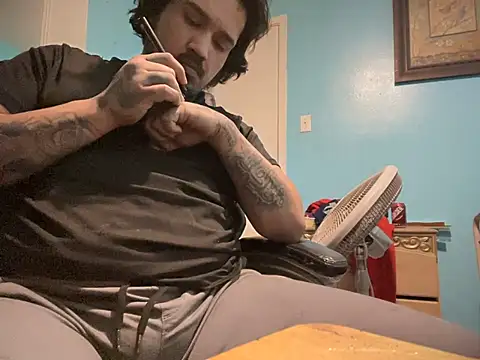 yomanfriend online show from January 27, 2025, 2:42 am