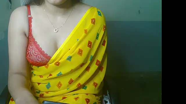 Snapshot of NithyaSingh chatting on December 17, 2024, 6:02 am NithyaSingh online show from December 17, 2024, 6:02 am