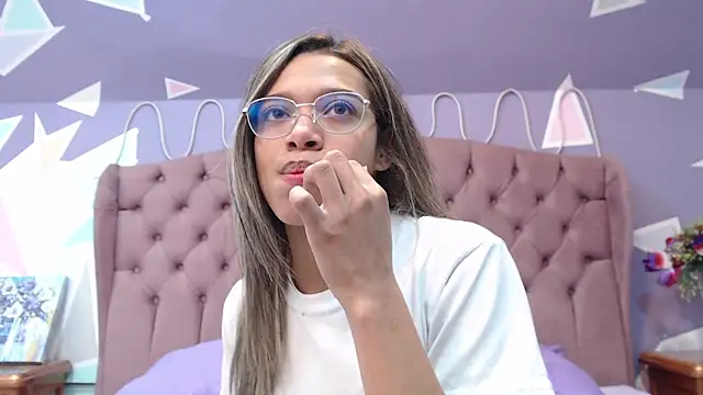 BritneyCollins online show from February 28, 2025, 11:58 am