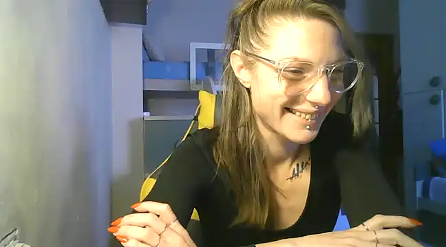 Feli blue online show from December 4, 2024, 12:14 pm