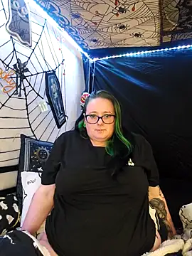 Bunny Cummings online show from November 30, 2025, 12:47 am