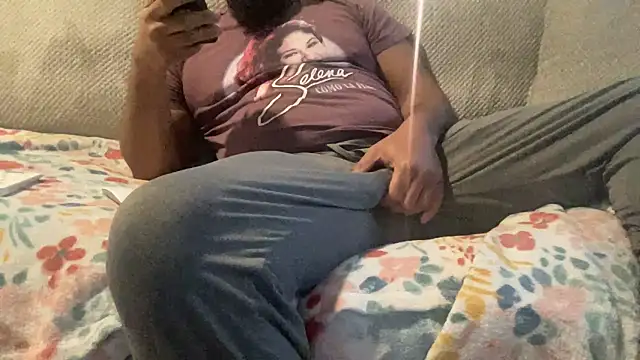 Snapshot of Bbcfun44 chatting on December 7, 2024, 2:02 pm Bbcfun44 online show from December 7, 2024, 2:02 pm